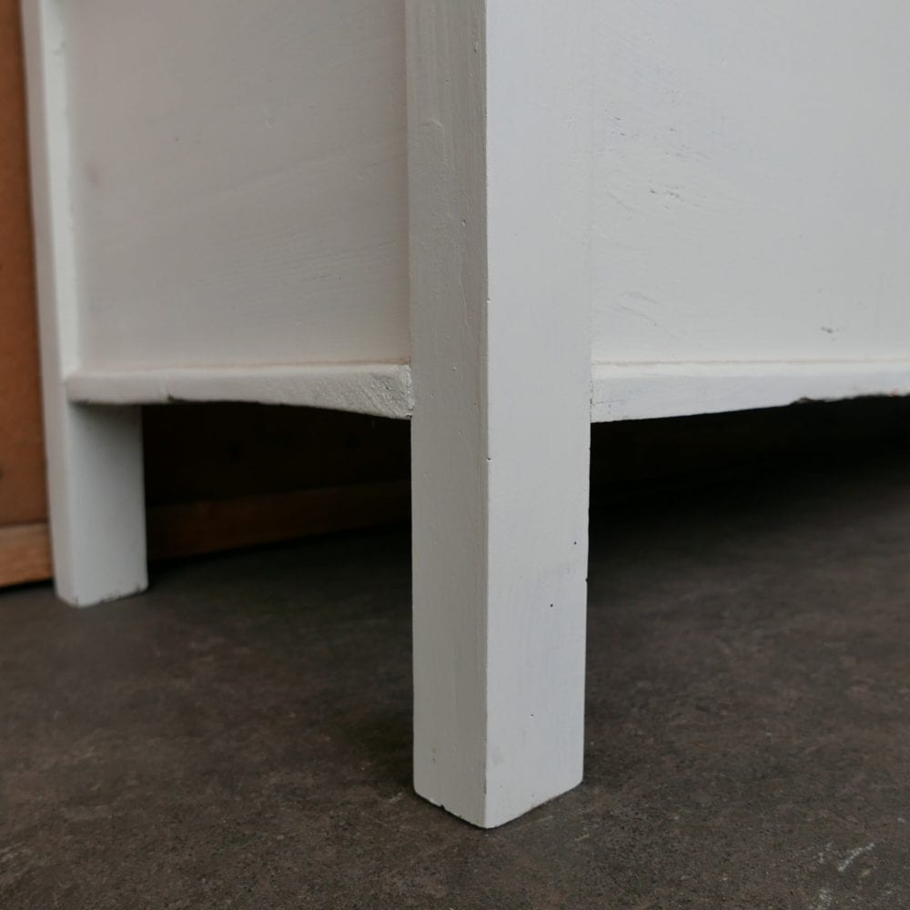 witte houten klepbank