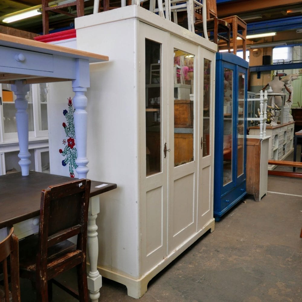 witte spiegelkast