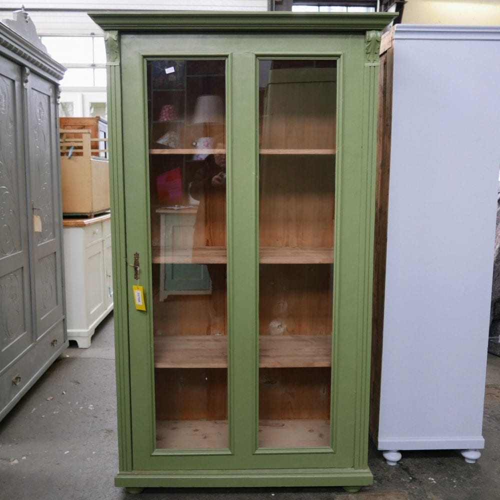 groene vitrinekast