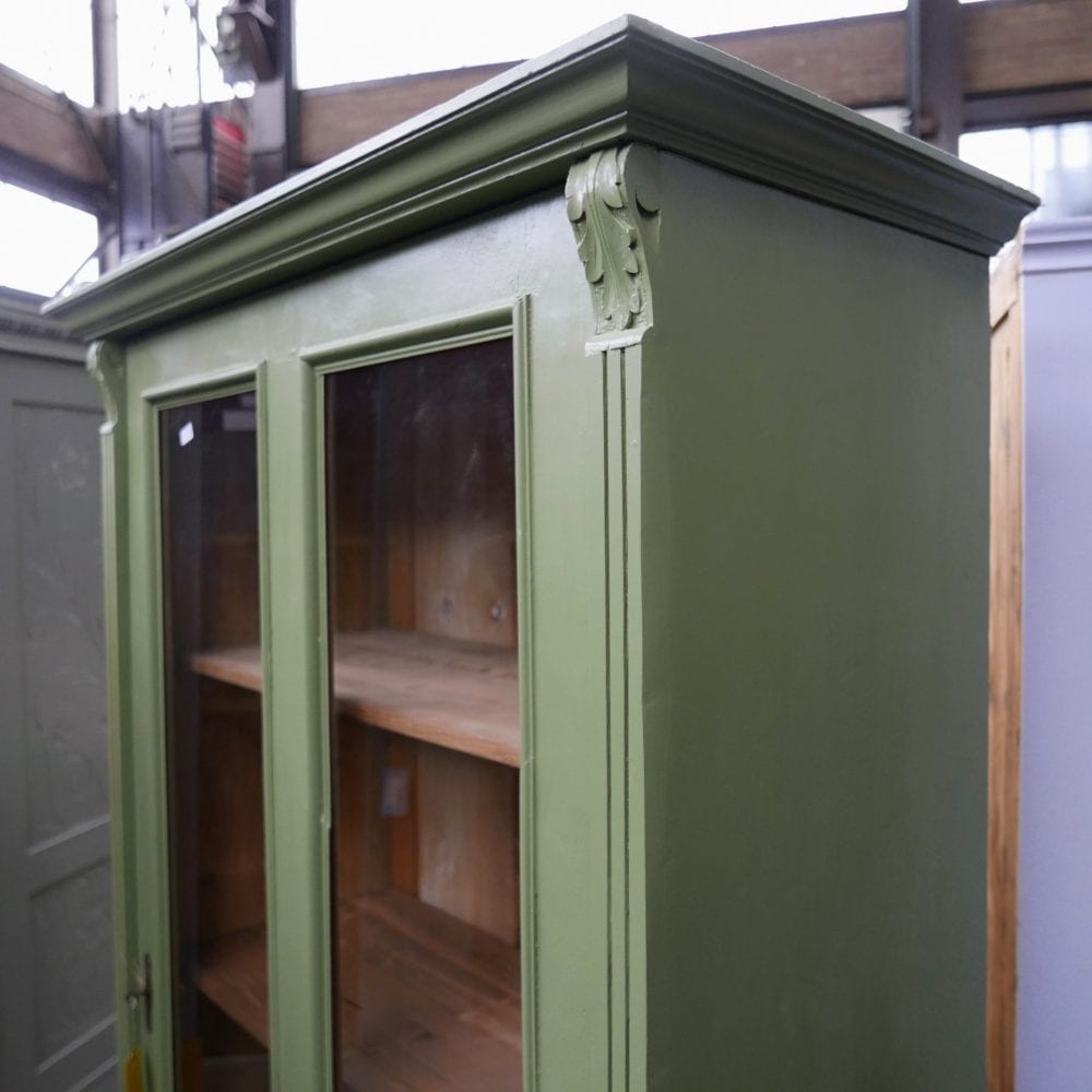 groene vitrinekast