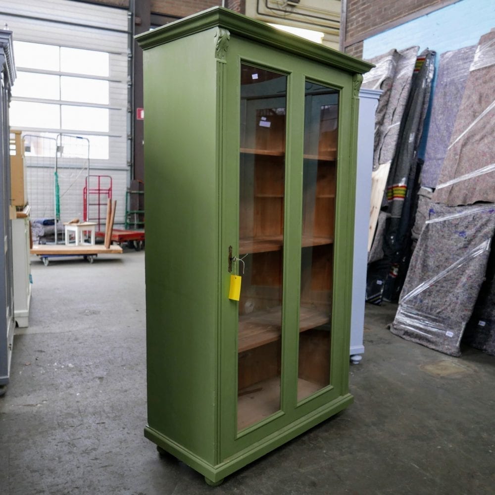 groene vitrinekast
