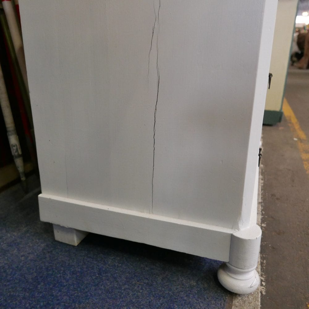 witte houten ladekast