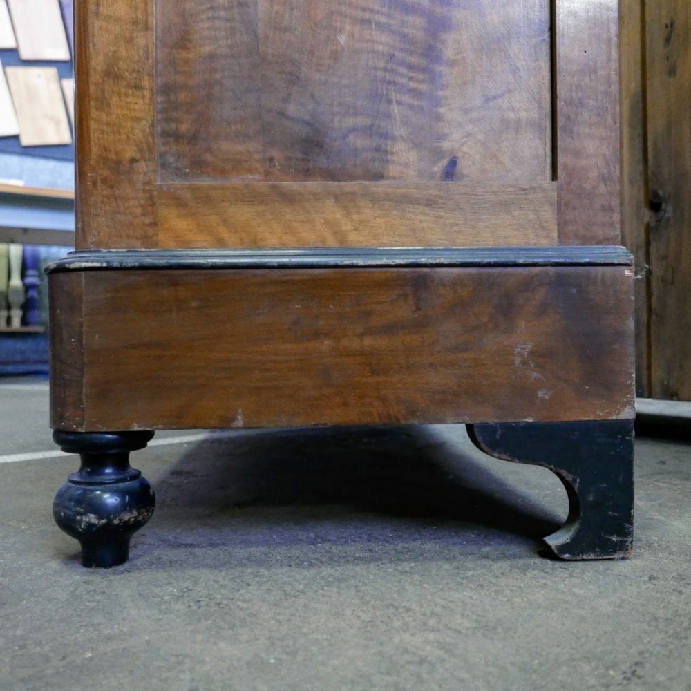 Houten linnenkast