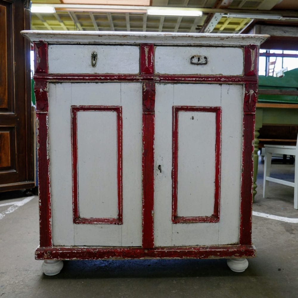 rood-witte commode