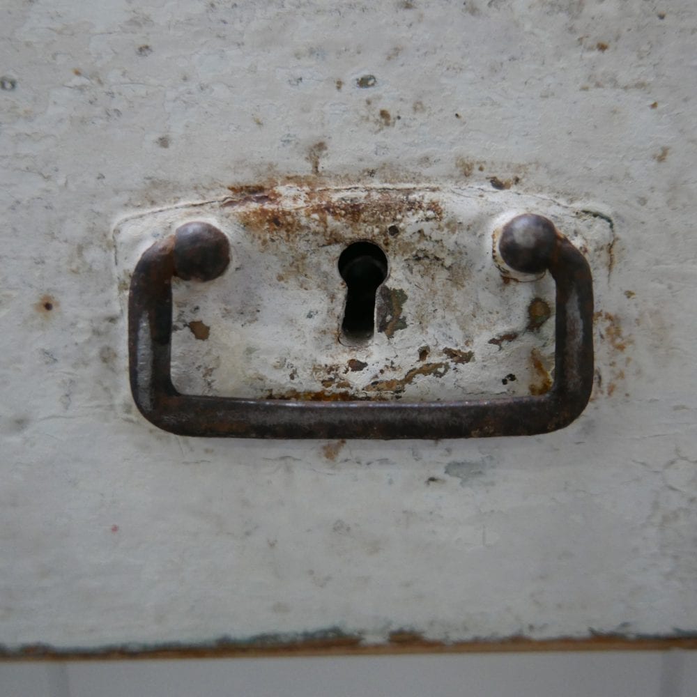 rood-witte commode