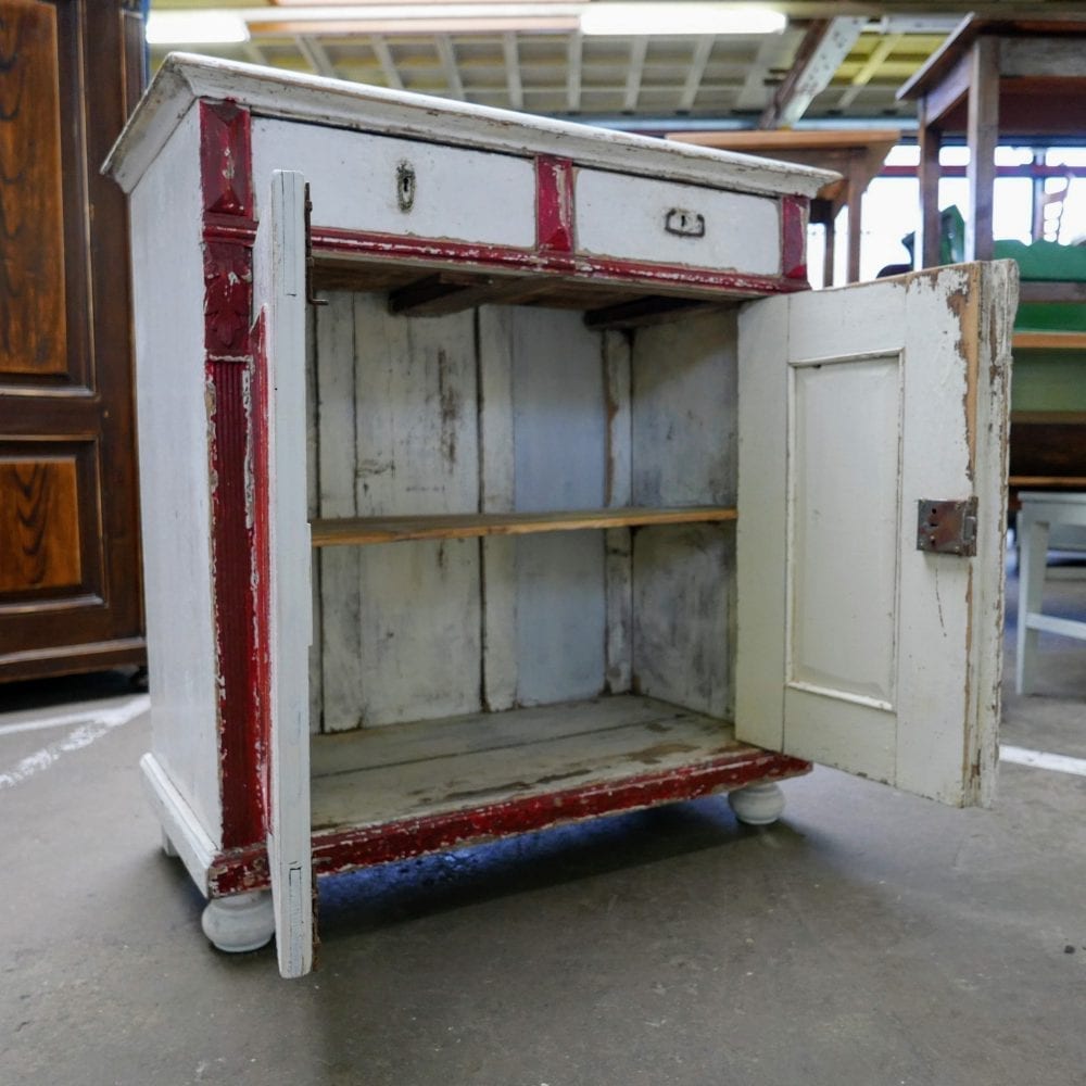 rood-witte commode