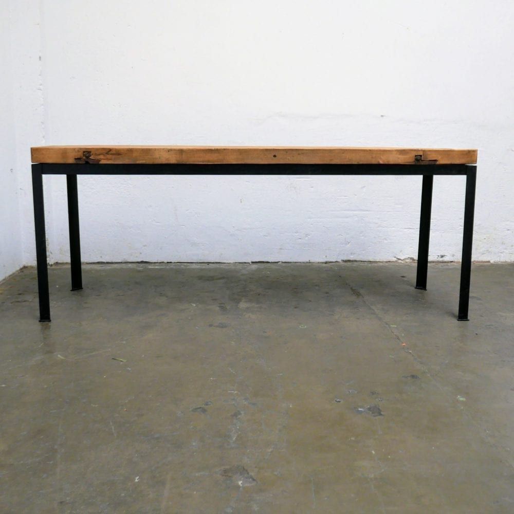 Industriële tafel met dik bovenblad
