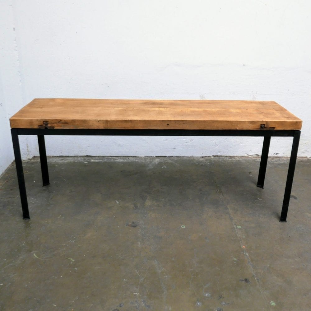 Industriële tafel met dik bovenblad