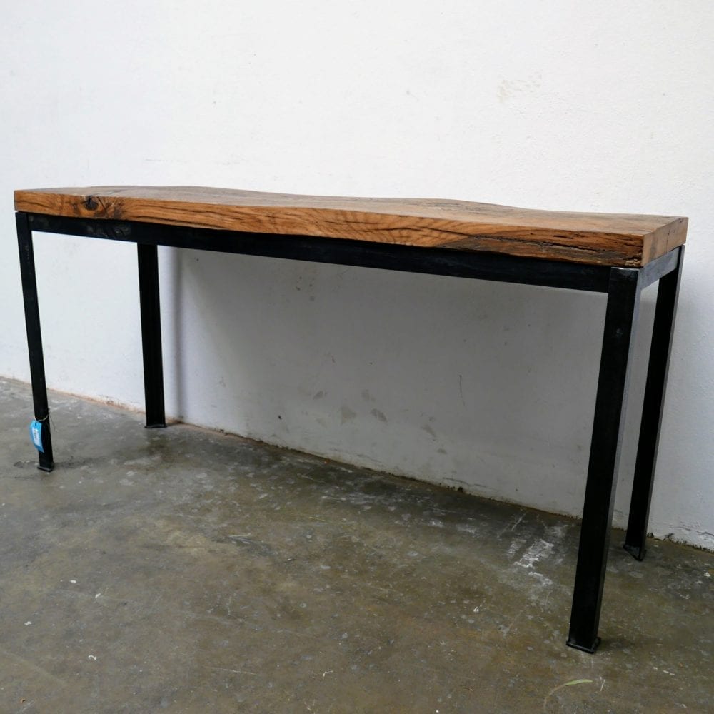 Industriële tafel met dik blad