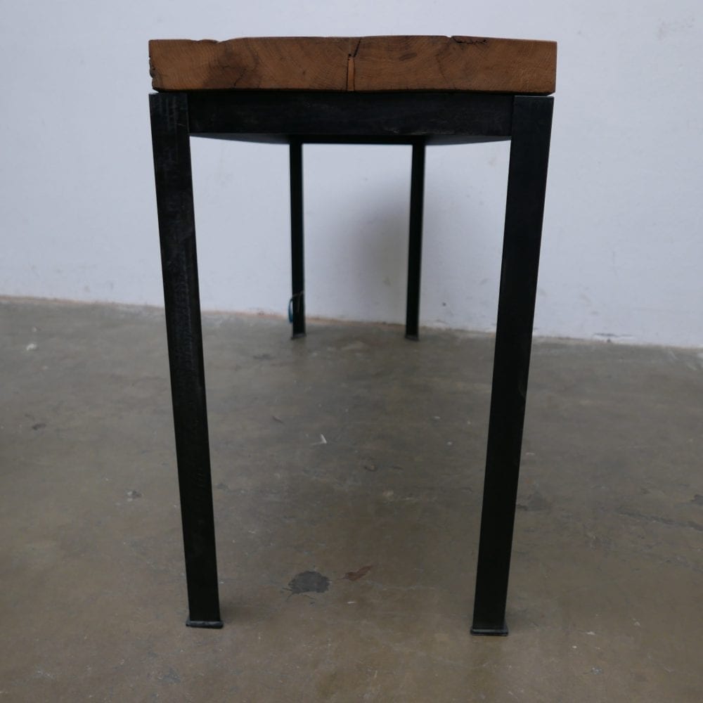 Industriële tafel met dik blad