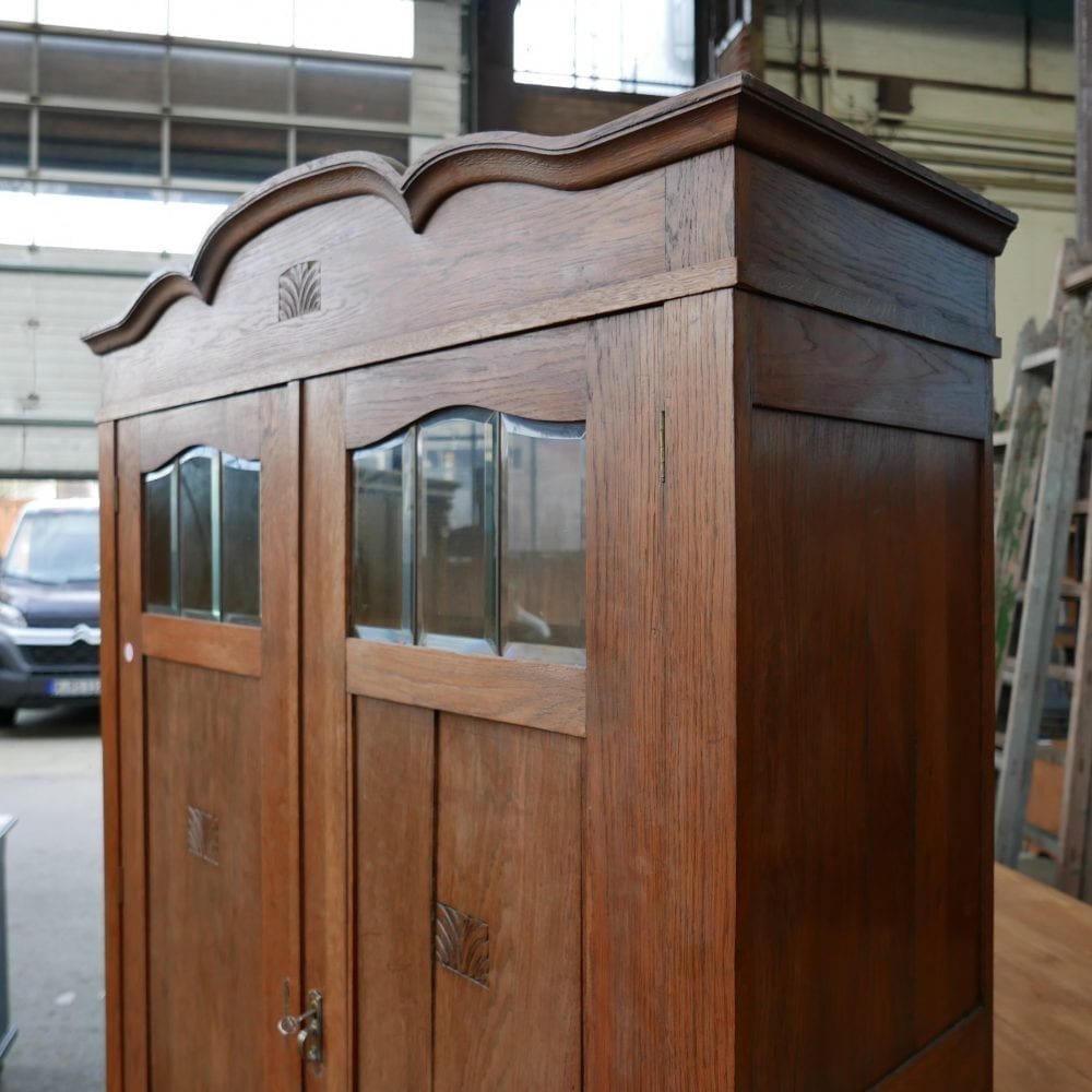 houten linnenkast