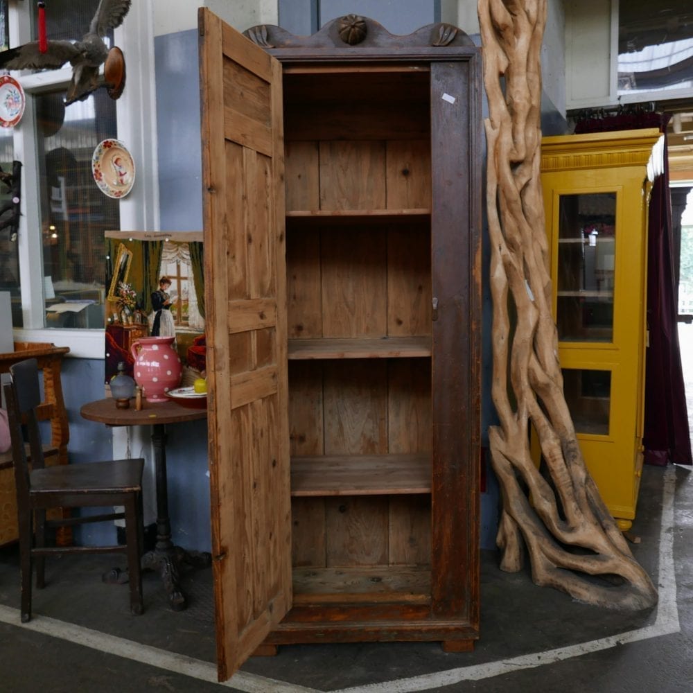 authentieke houten keukenkast