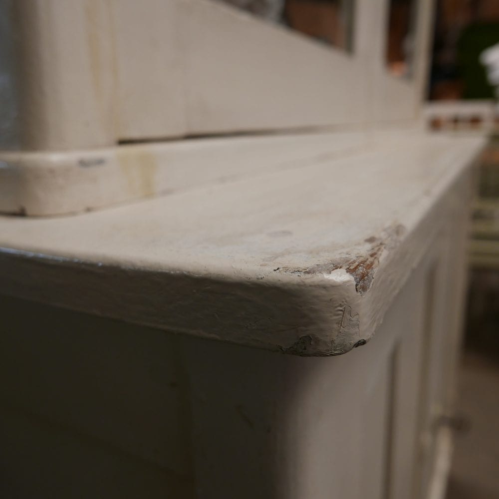 witte houten buffetkast