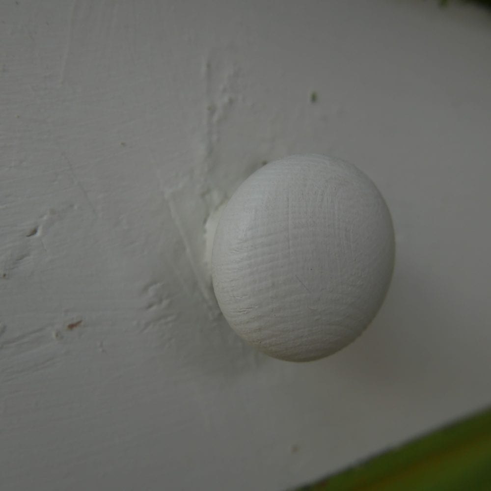 groen witte commode