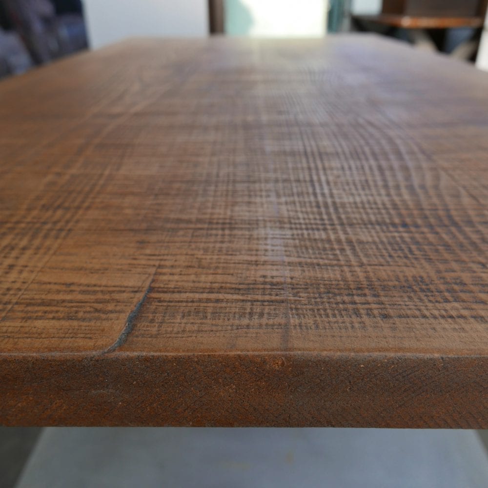 witte houten bakkerstafel