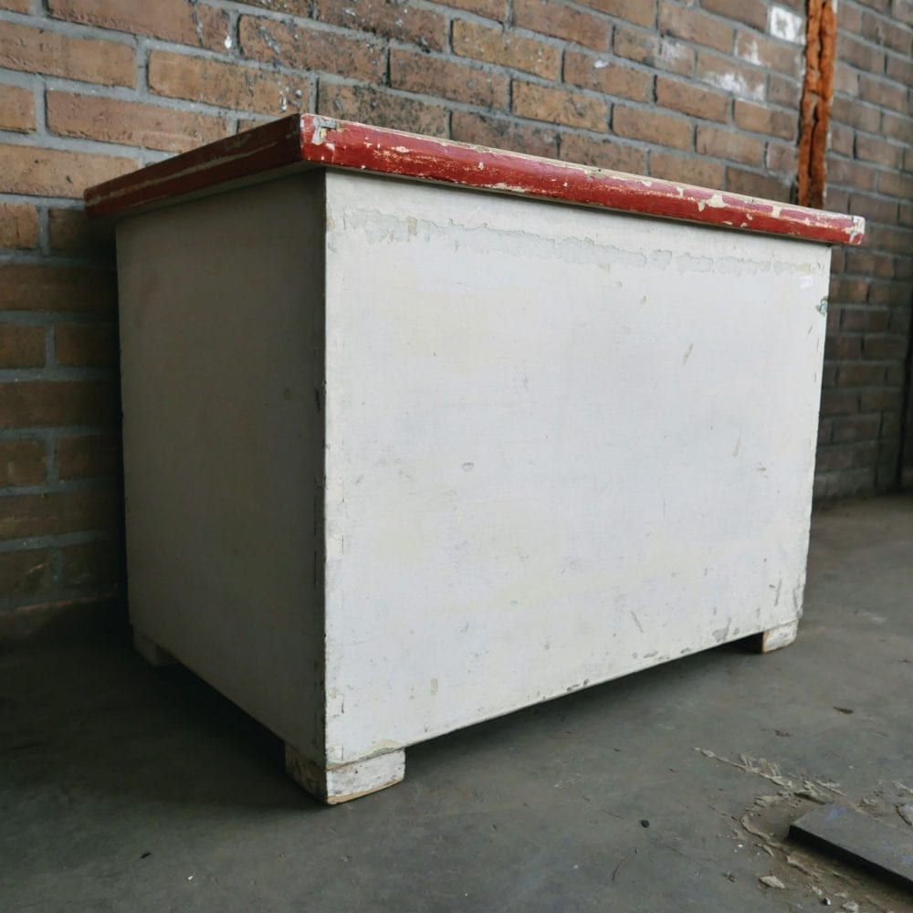 wit-rode kist