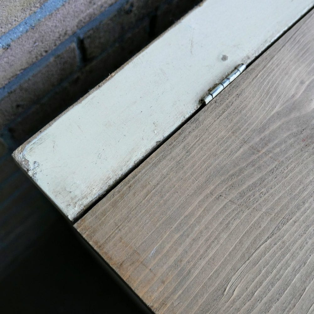 Lichtgroene houten kist