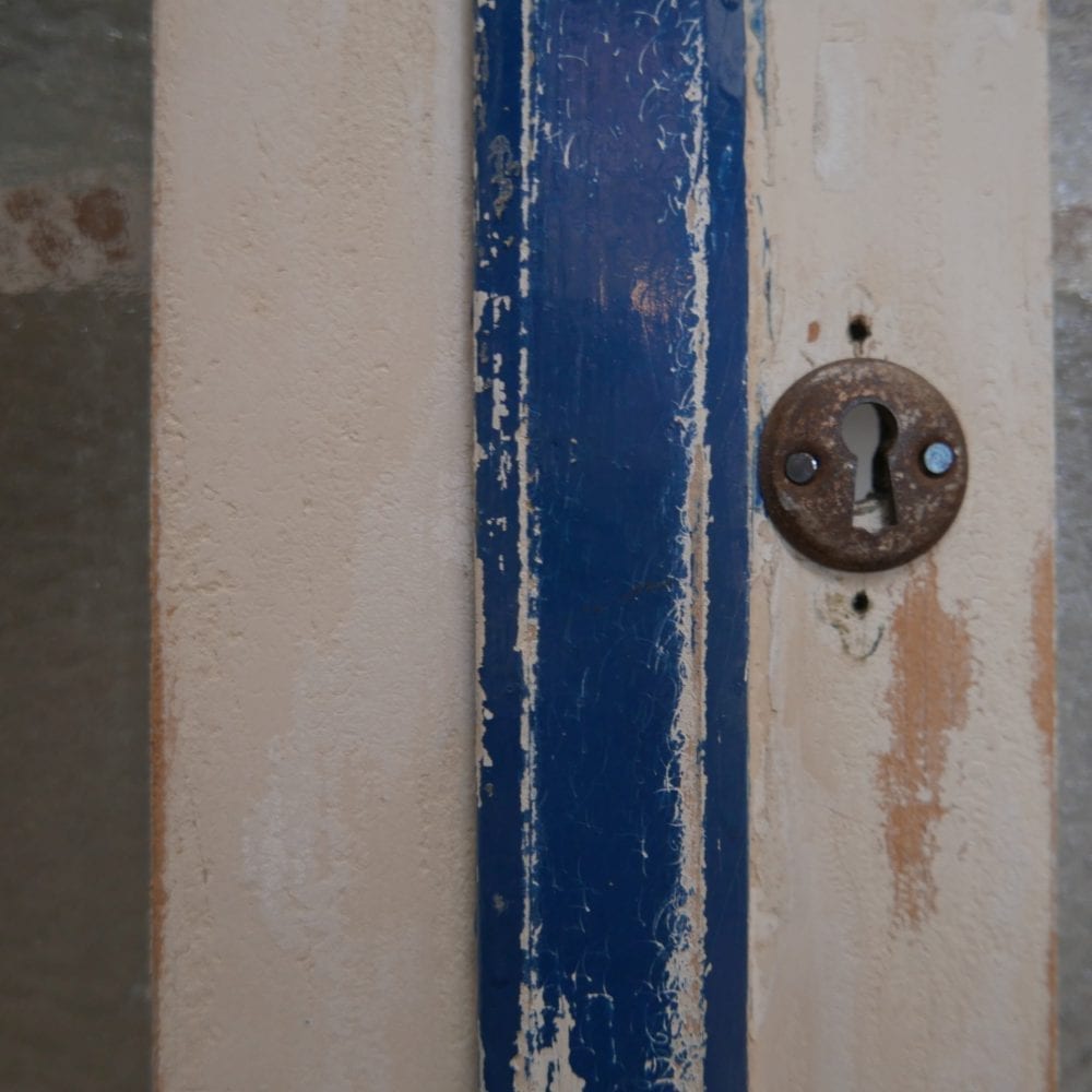 wit-blauw kastje