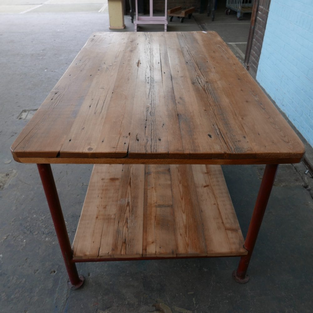 Rood metalen tafel met onderblad - Afbeelding 4