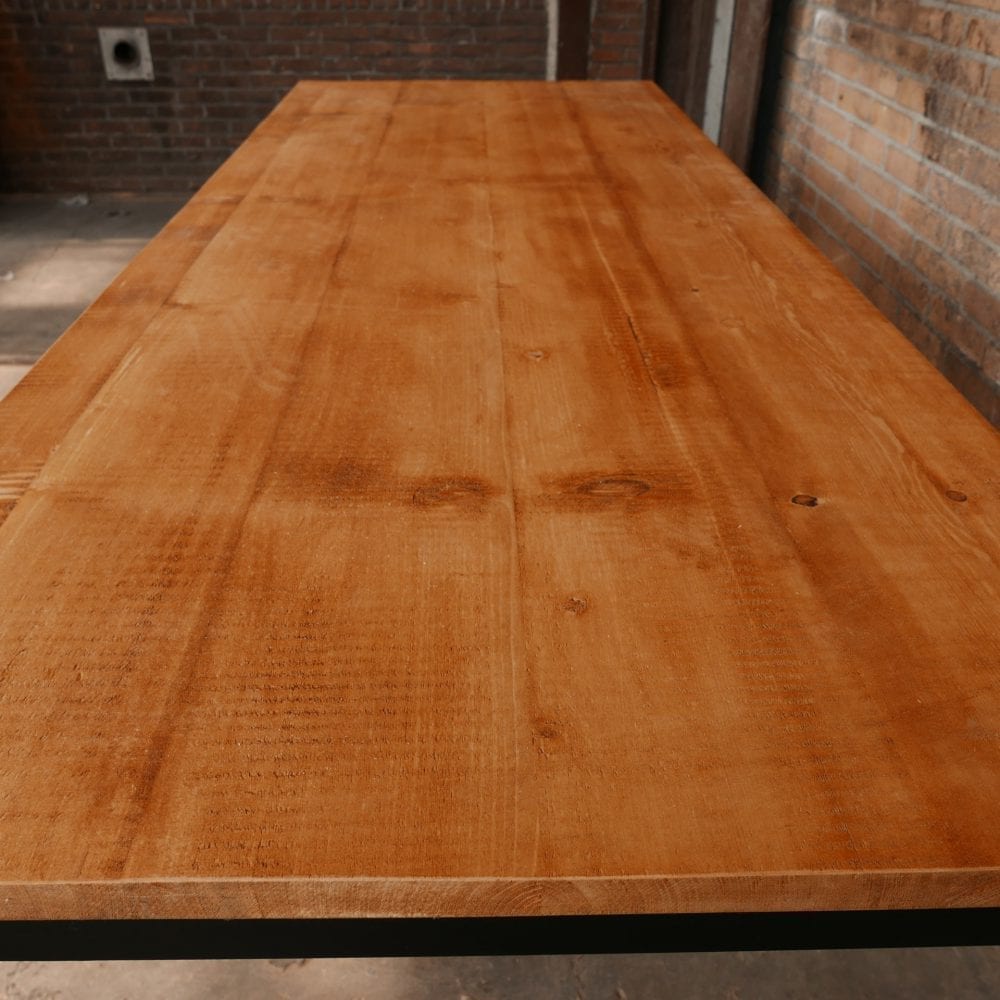 Tafel op maat metalen frame