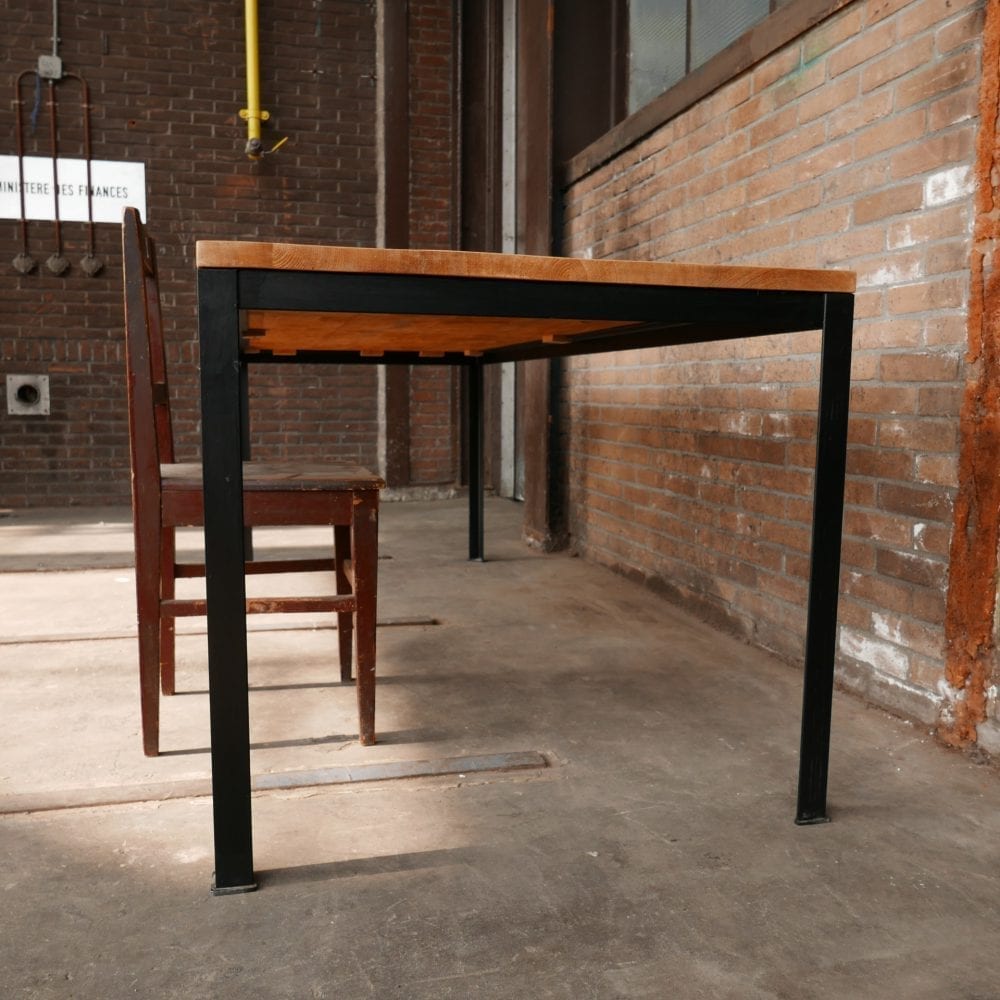 Tafel op maat metalen frame