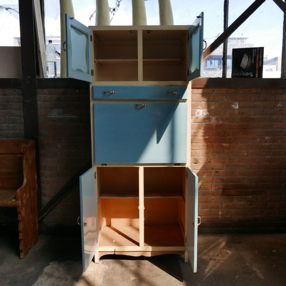 retro blauwe keukenkast