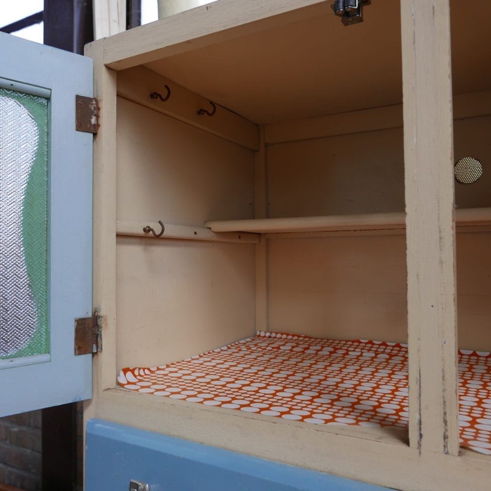 retro blauwe keukenkast