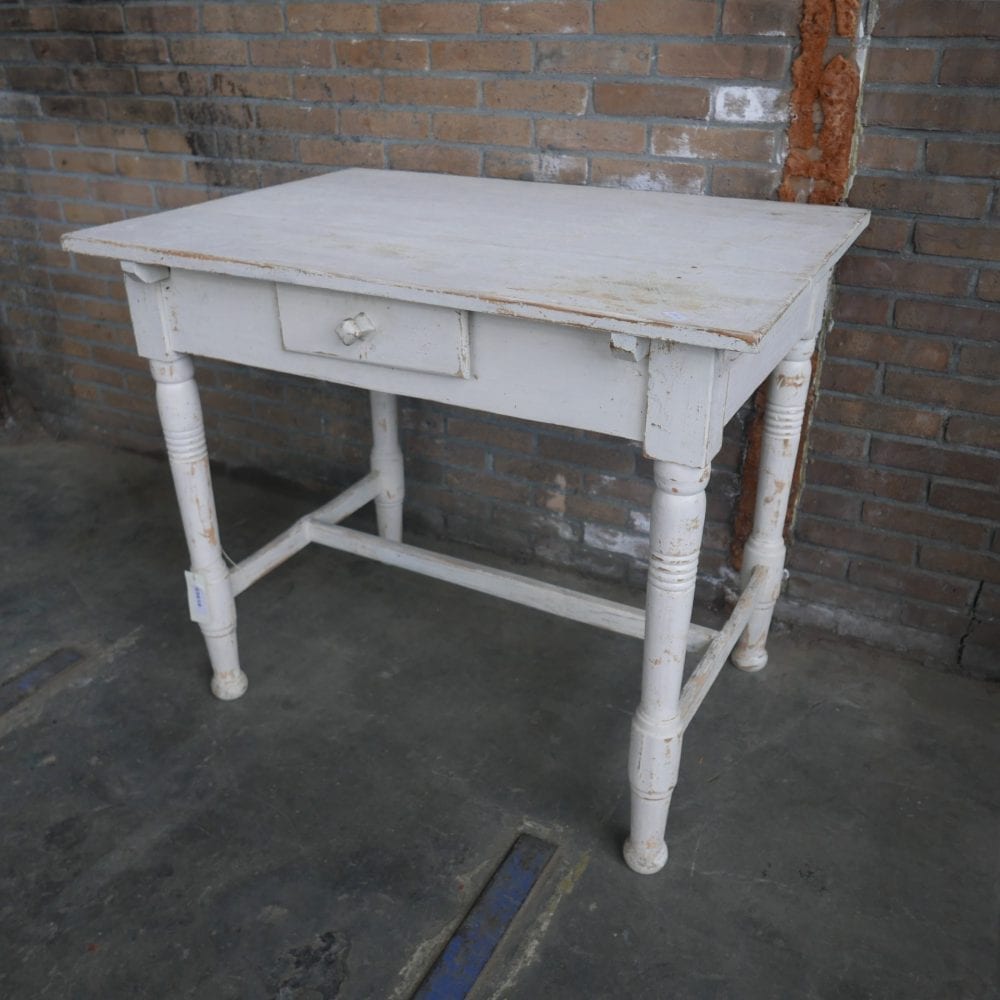 witte eettafel met lade