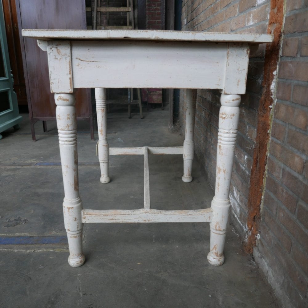 witte eettafel met lade