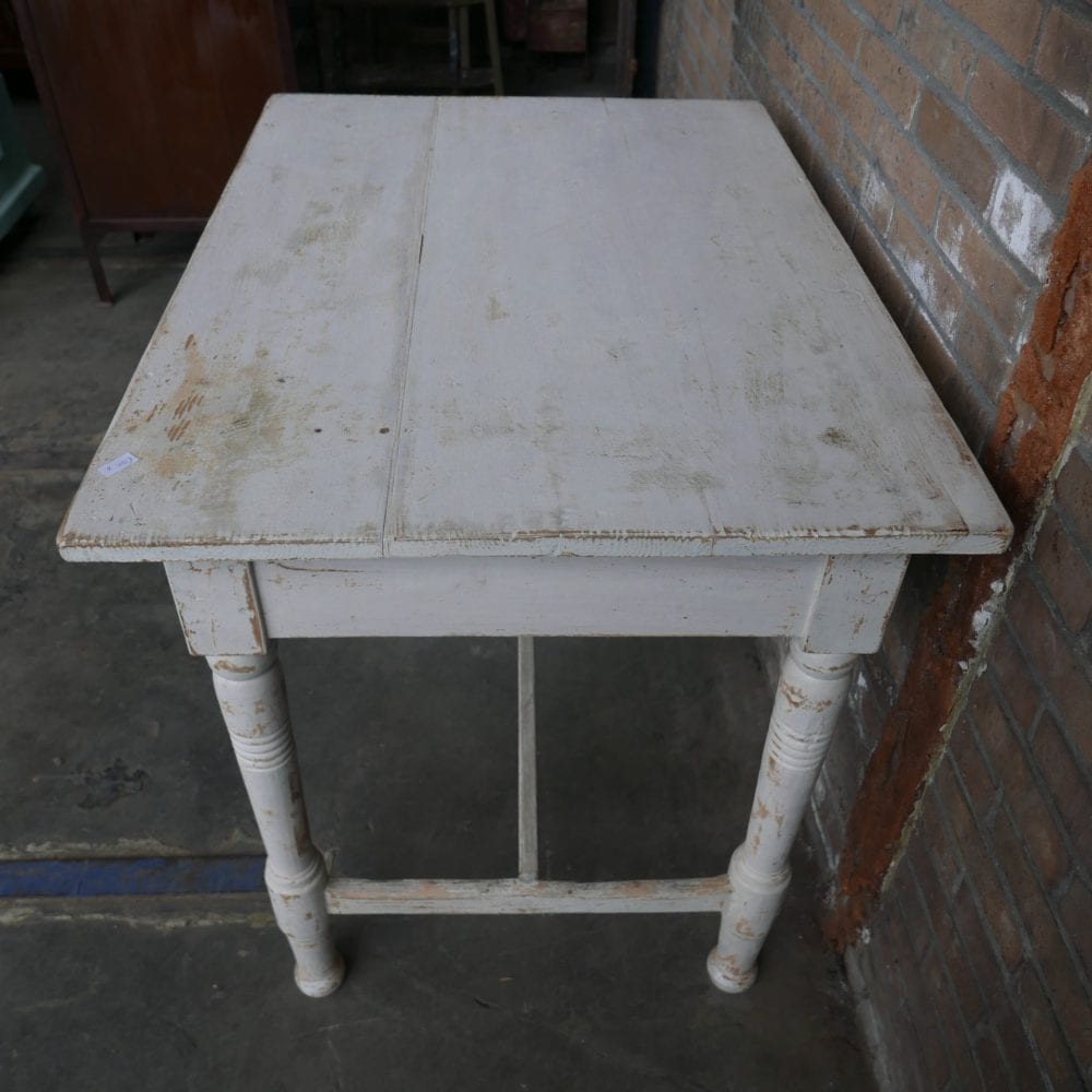 witte eettafel met lade
