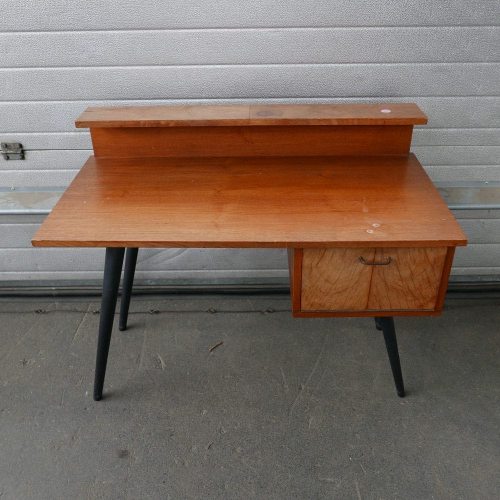 Retro vintage kinder bureau