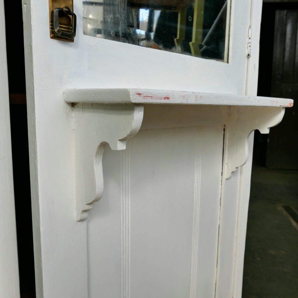witte linnenkast