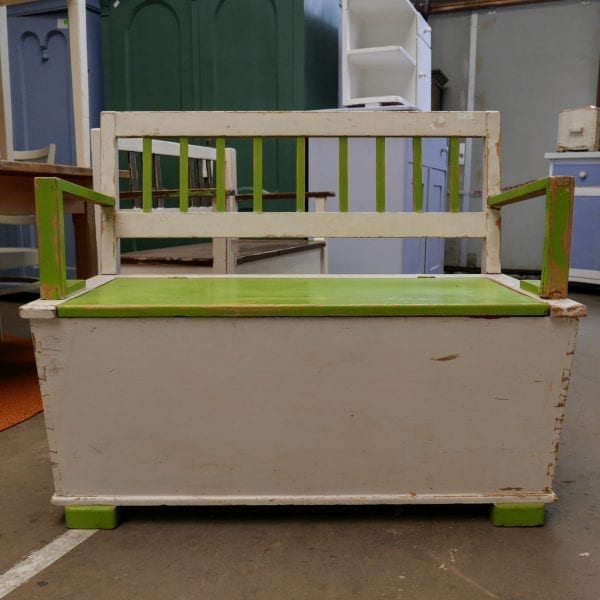 Wit-groene kinderbank