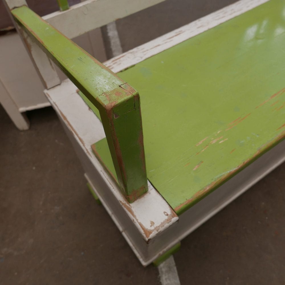Wit-groene kinderbank