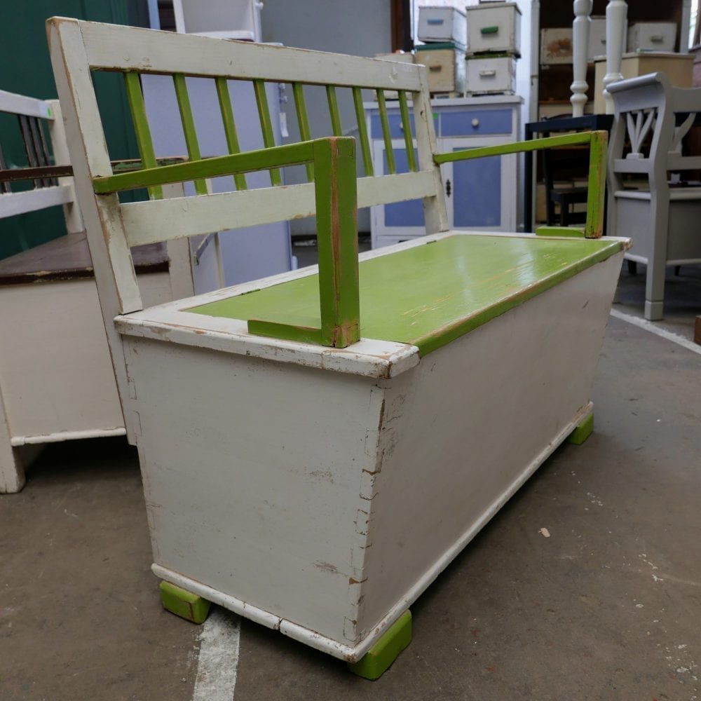 Wit-groene kinderbank
