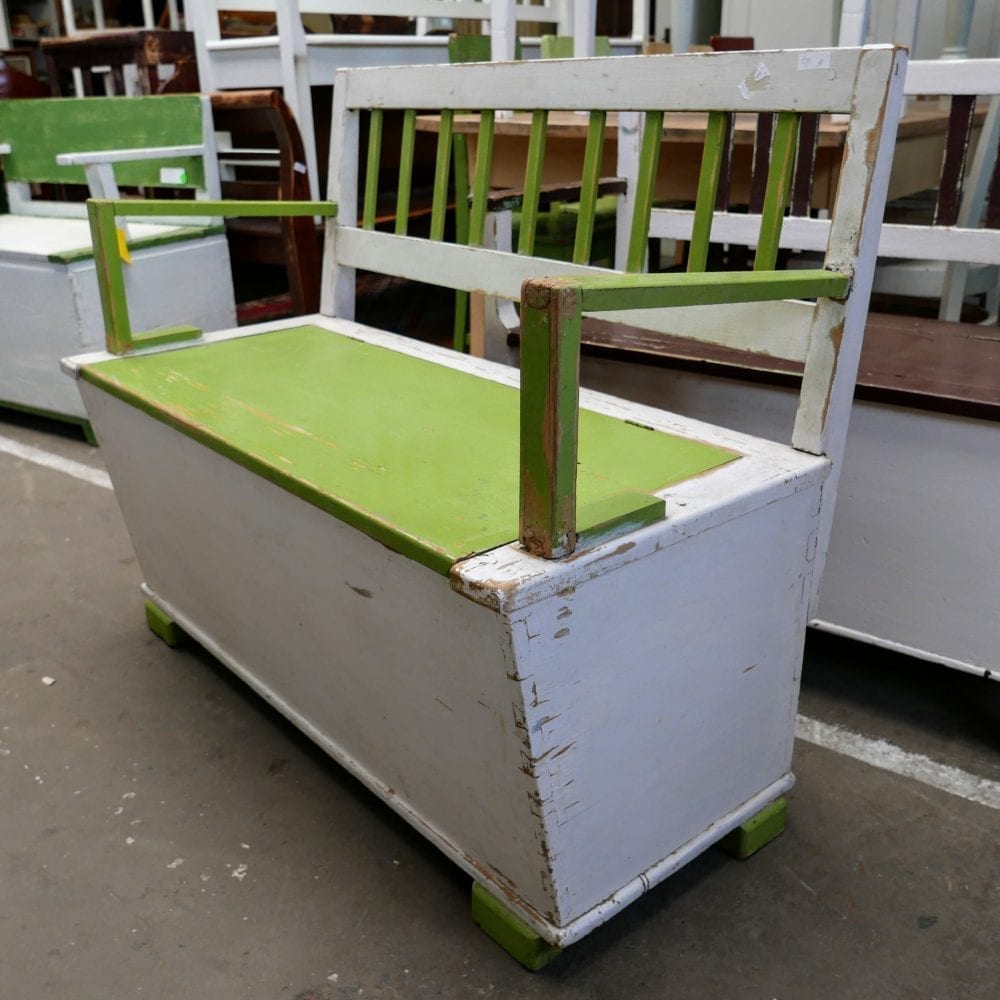 Wit-groene kinderbank