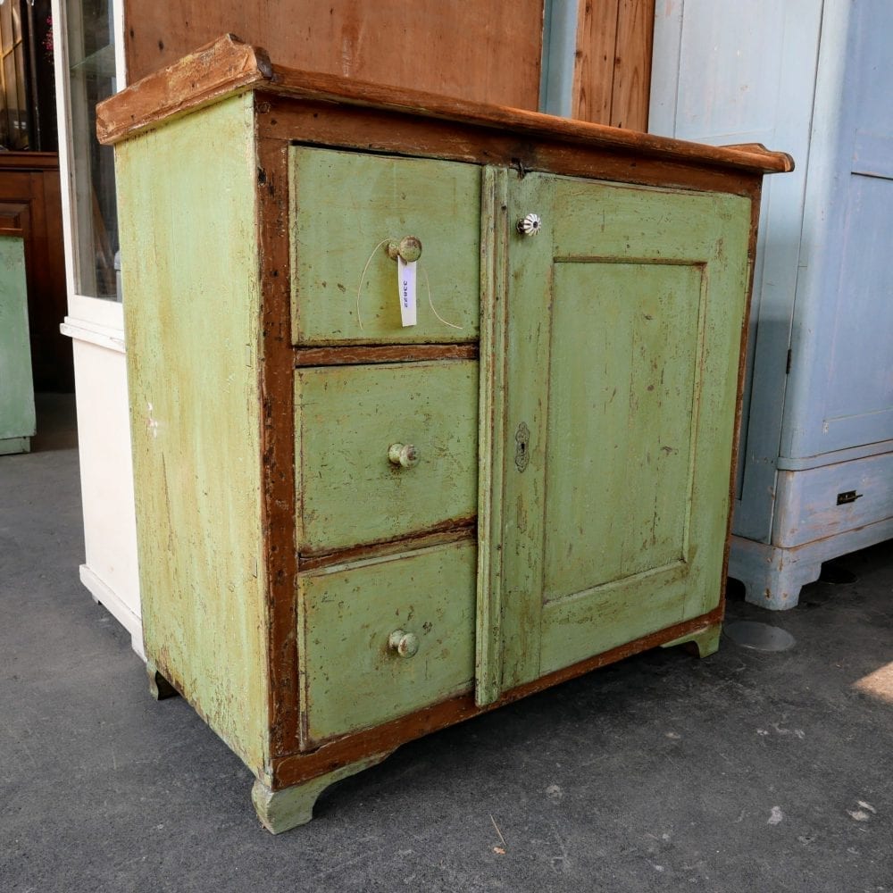 Brocante keukenkast commode