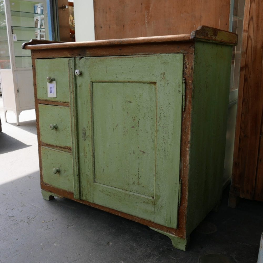 Brocante keukenkast commode