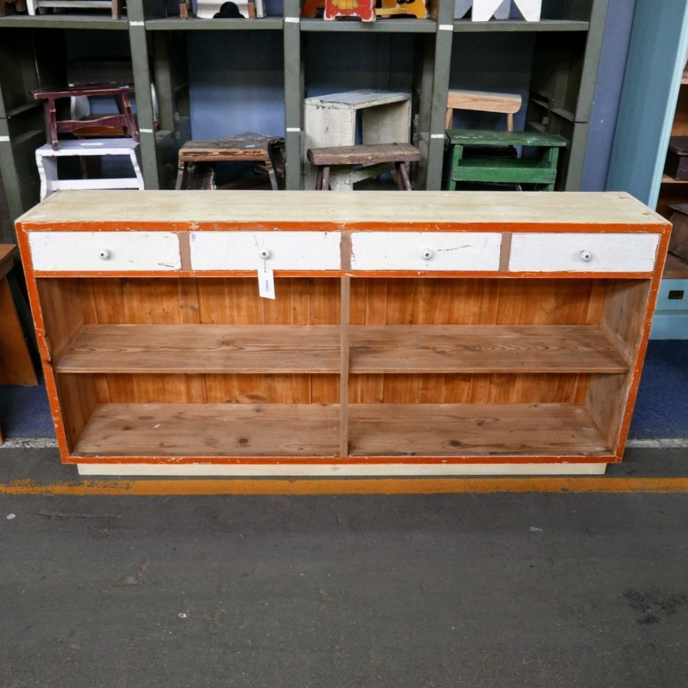 Oranje-wit dressoir