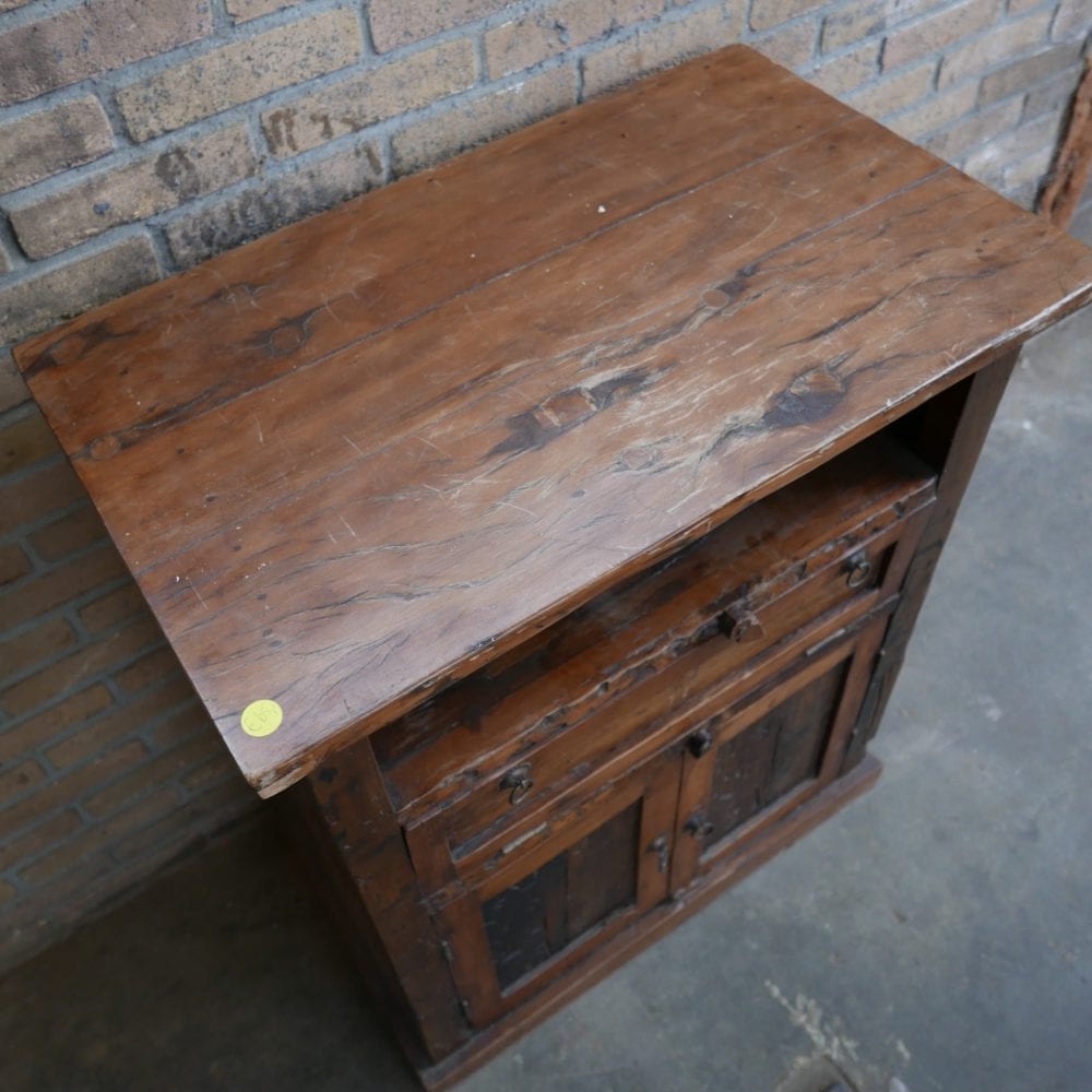 houten kastje