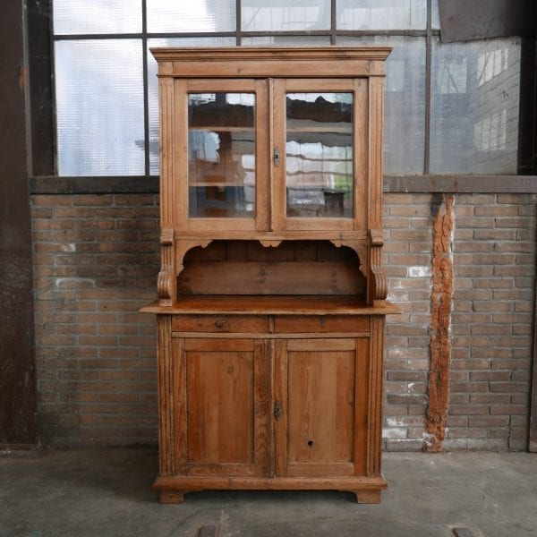 Houten buffetkast klassiek