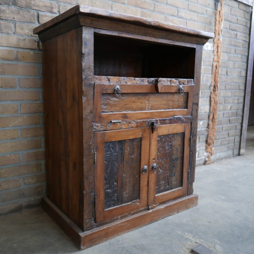 houten kastje