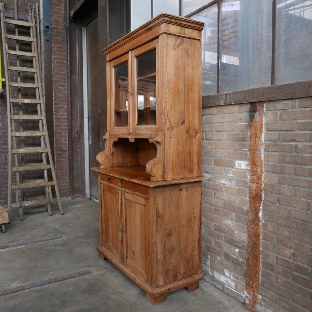 Houten buffetkast klassiek