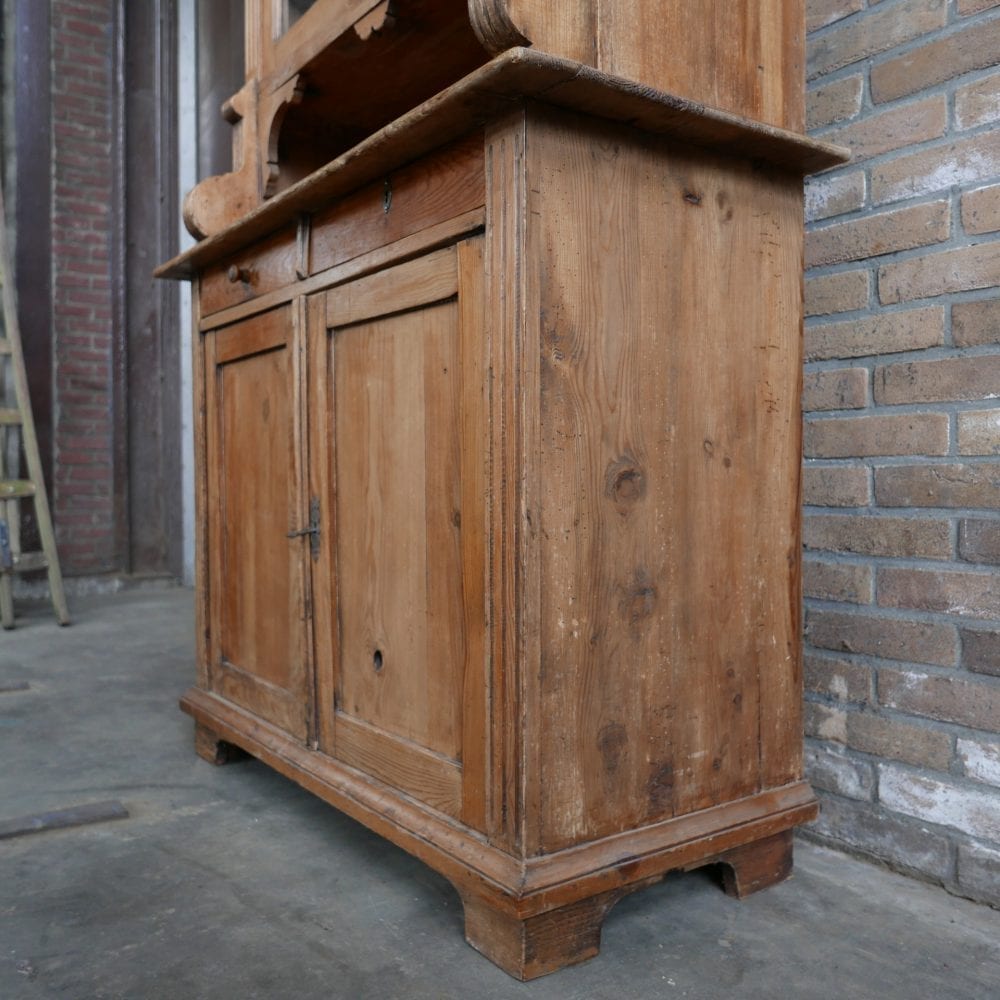 Houten buffetkast klassiek