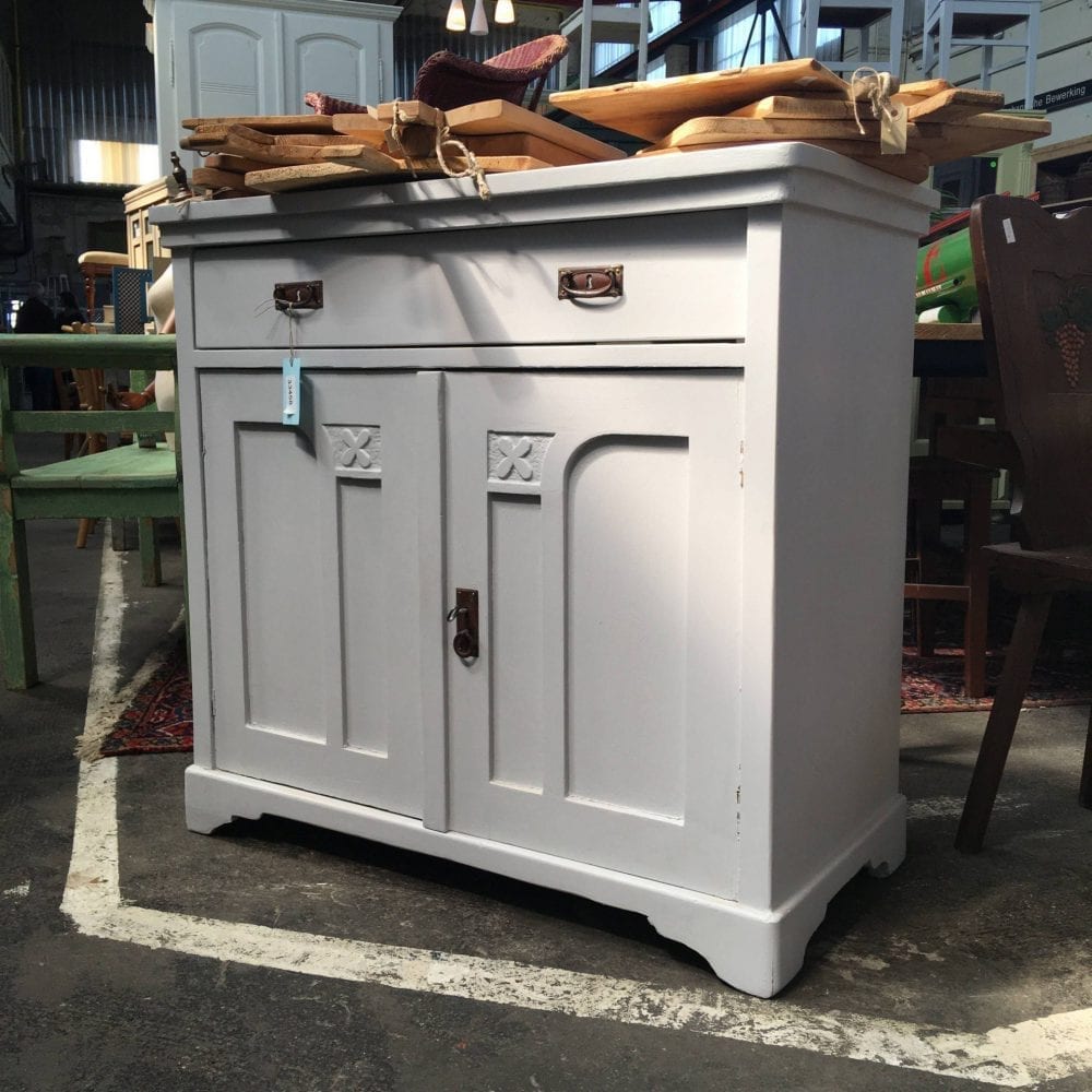 Witte commode