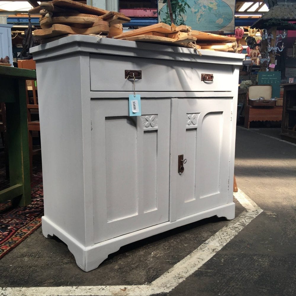 Witte commode
