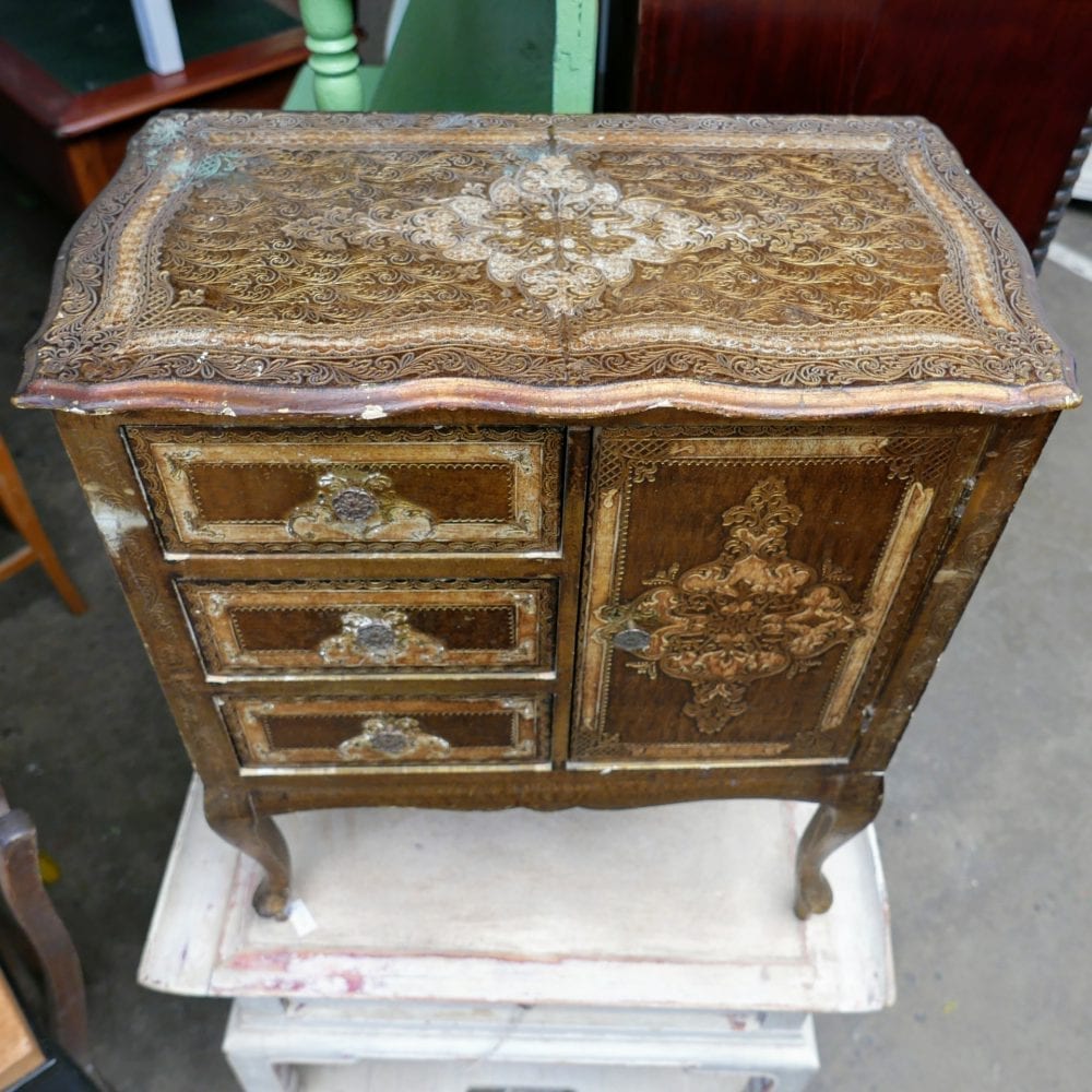 Barok gouden kastje