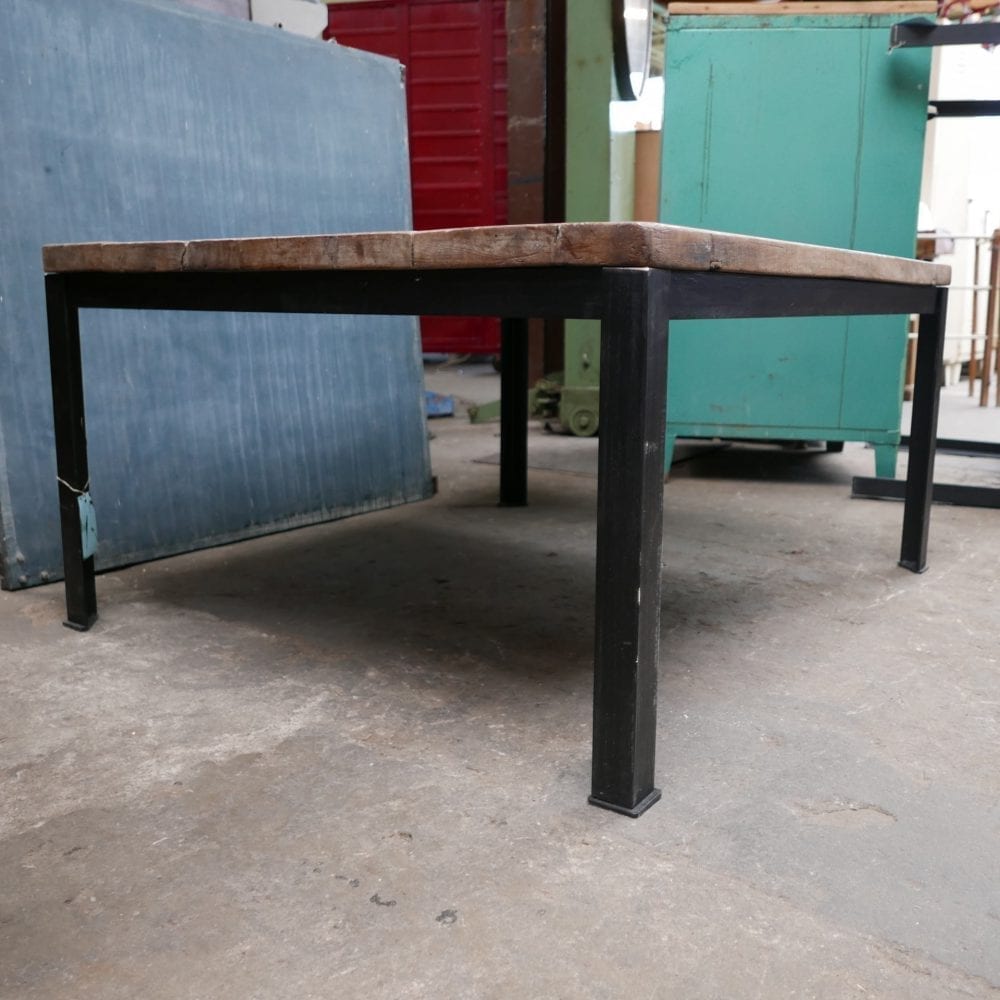 Industriële salontafel