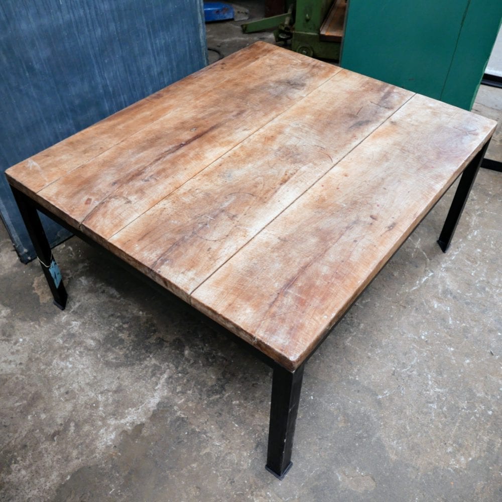 Industriële salontafel