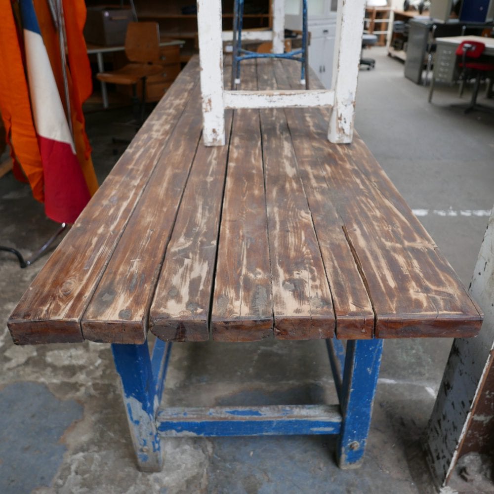 industriële blauwe werktafel